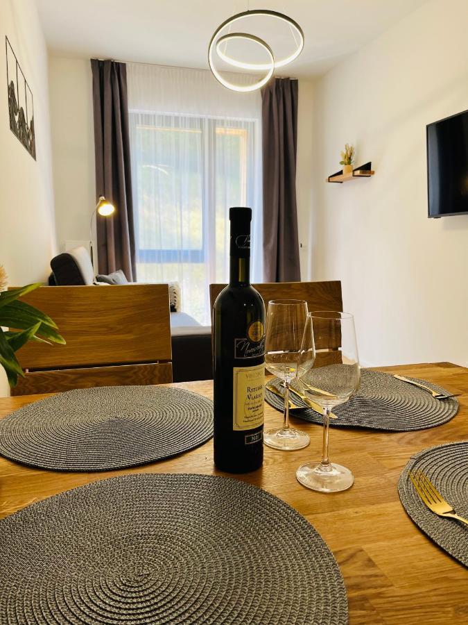 Stylovy Apartman Ski&Bike, 잔스케라즈네 외부 사진
